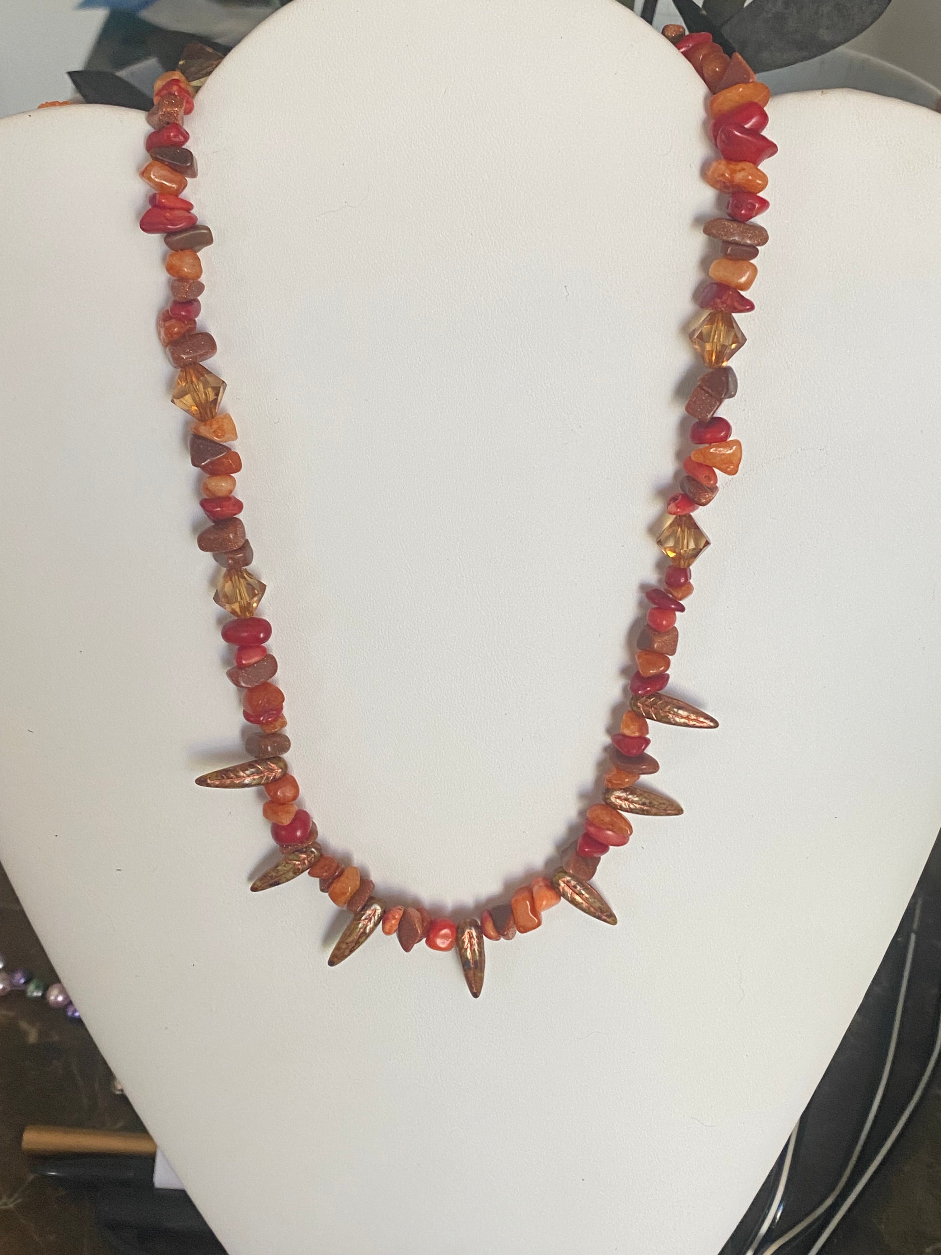 Leaf Peepin gemstone necklace