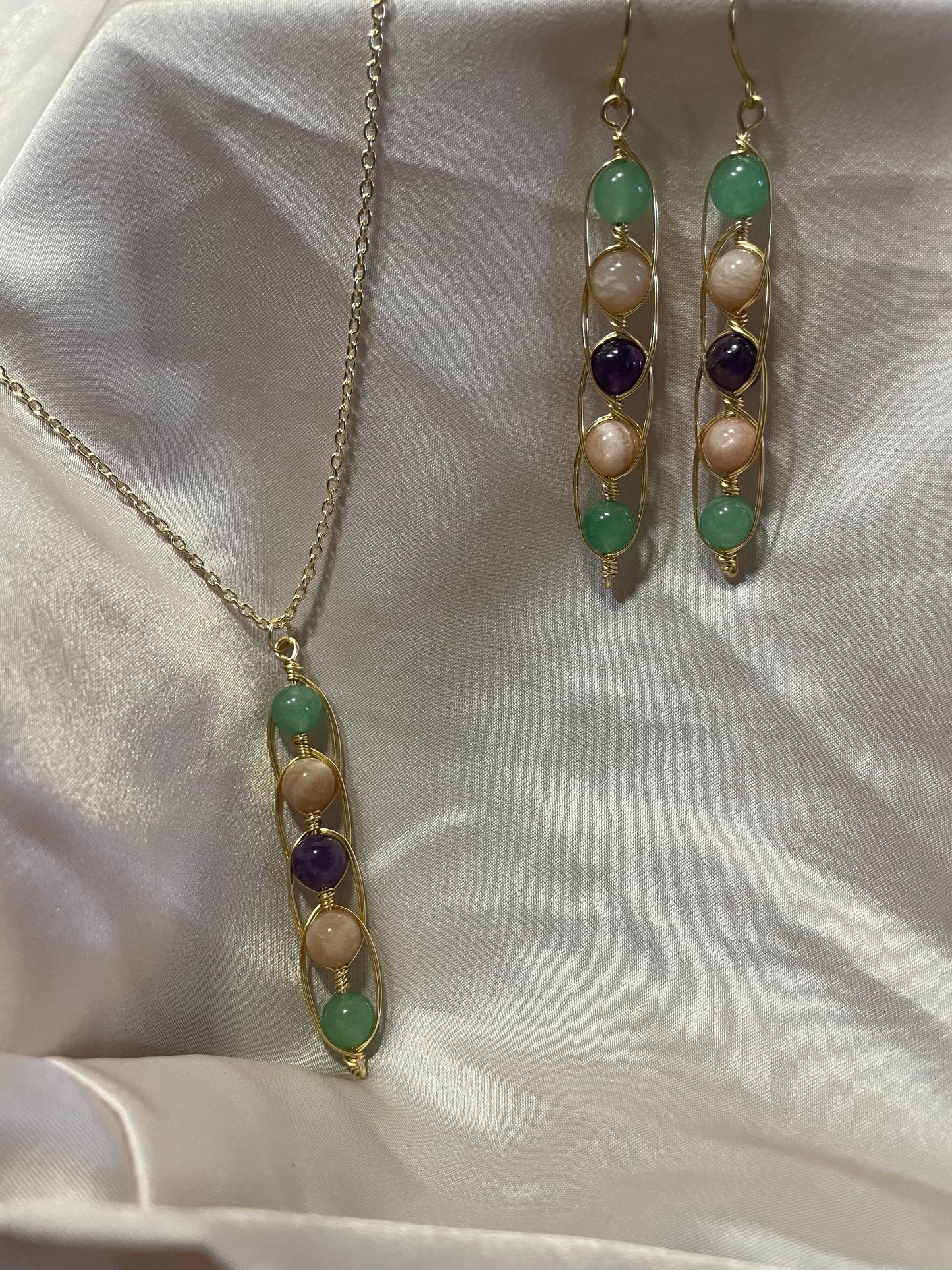Blingin fidget jewelry: aventurine, sunstone, amethyst