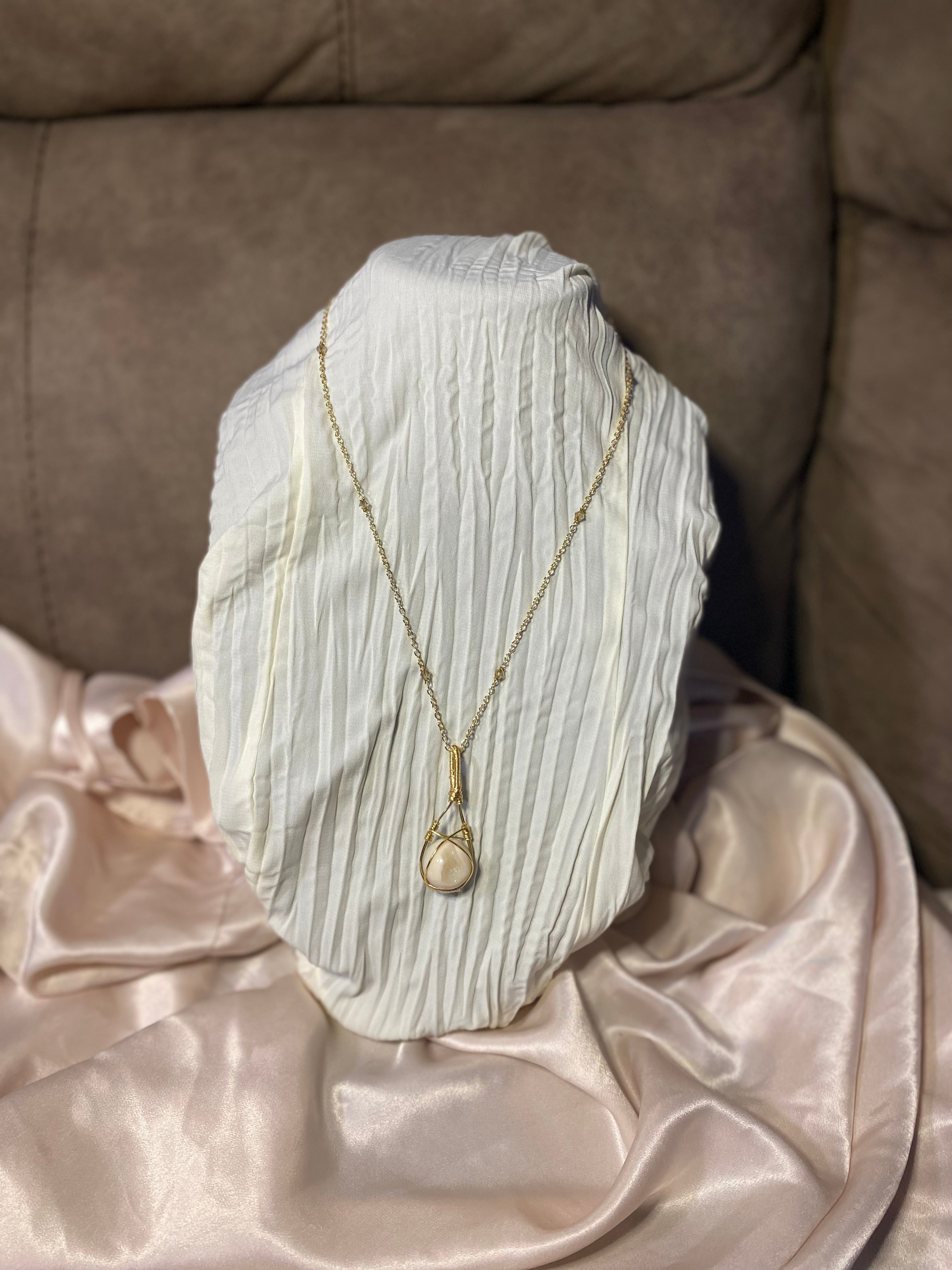 Wire wrapped creme geode sphere