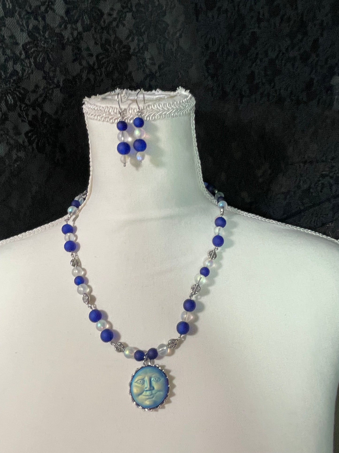 Happy matte moon with moonstone and acrylic sapphire blue (earrings included)