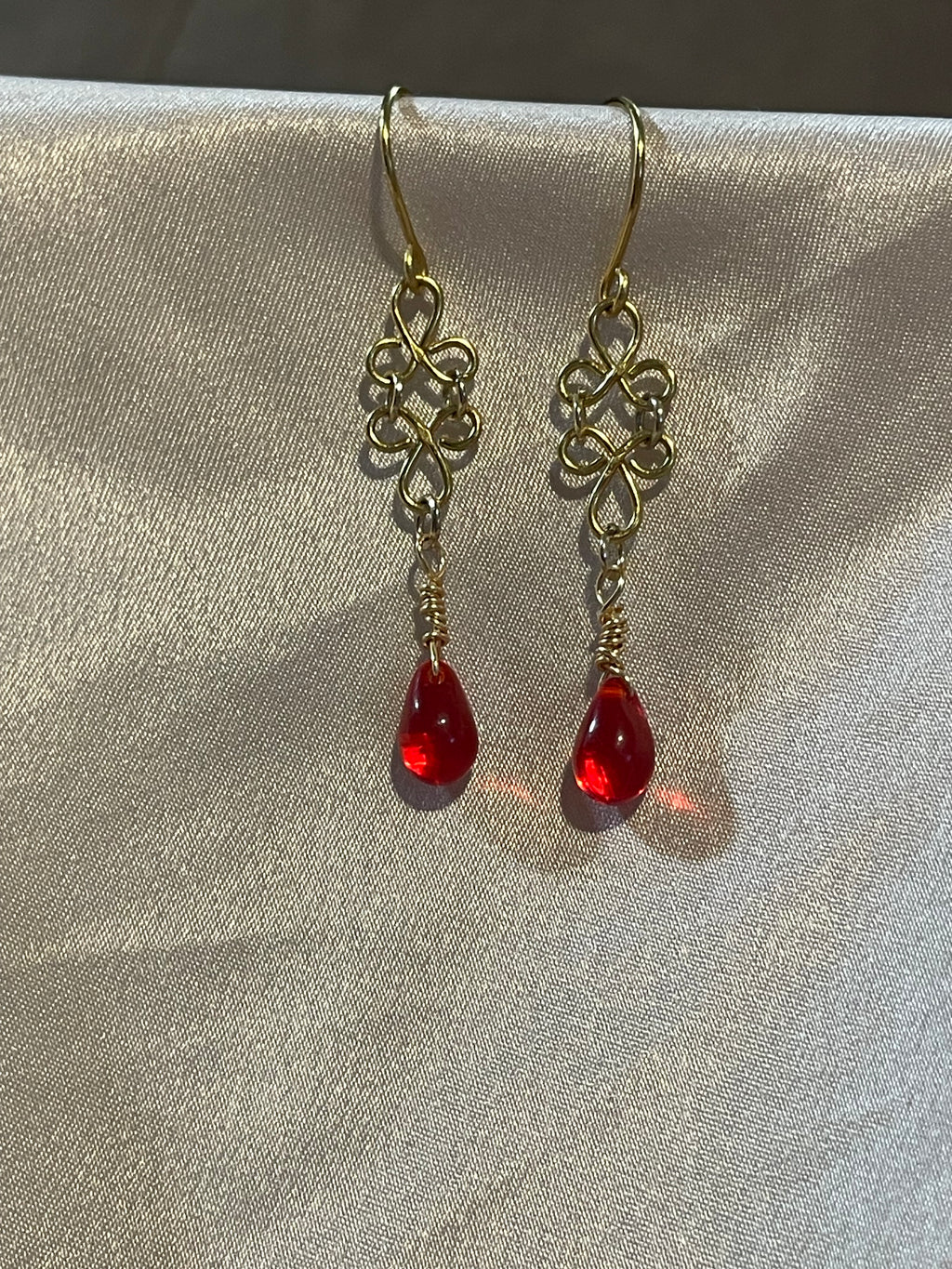 Simple droplet earrings
