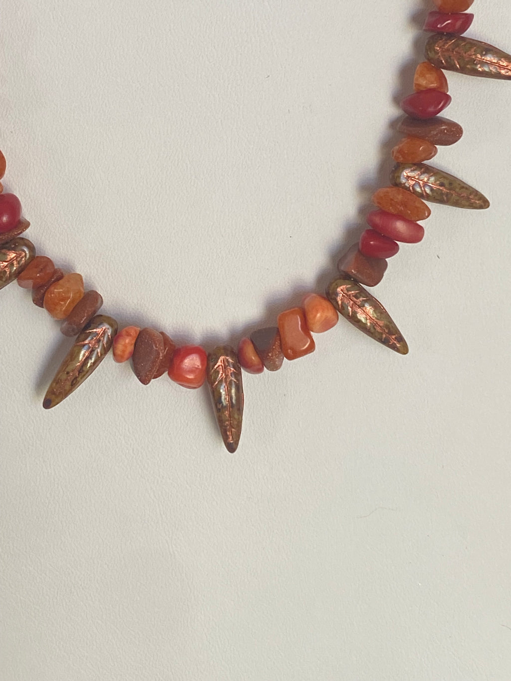 Leaf Peepin gemstone necklace