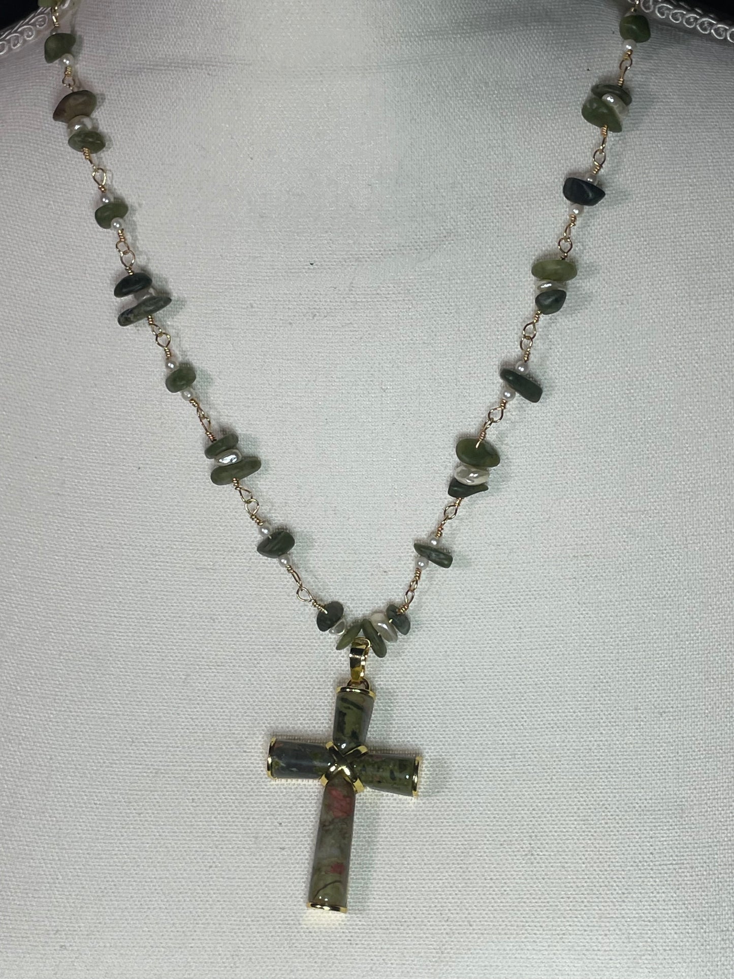African green jasper and pearl accent with stone pendant