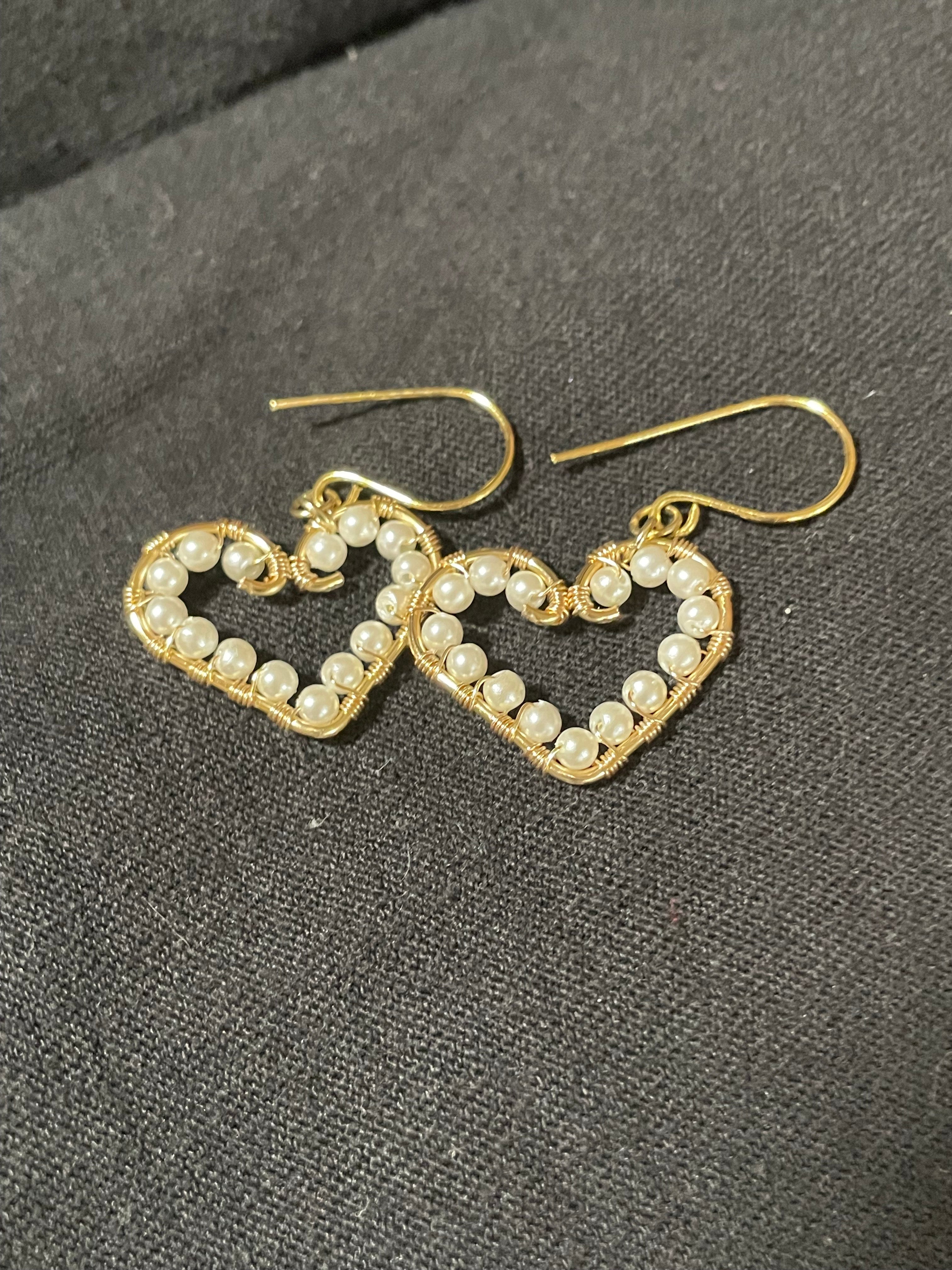 Floating Hearts (Gold)