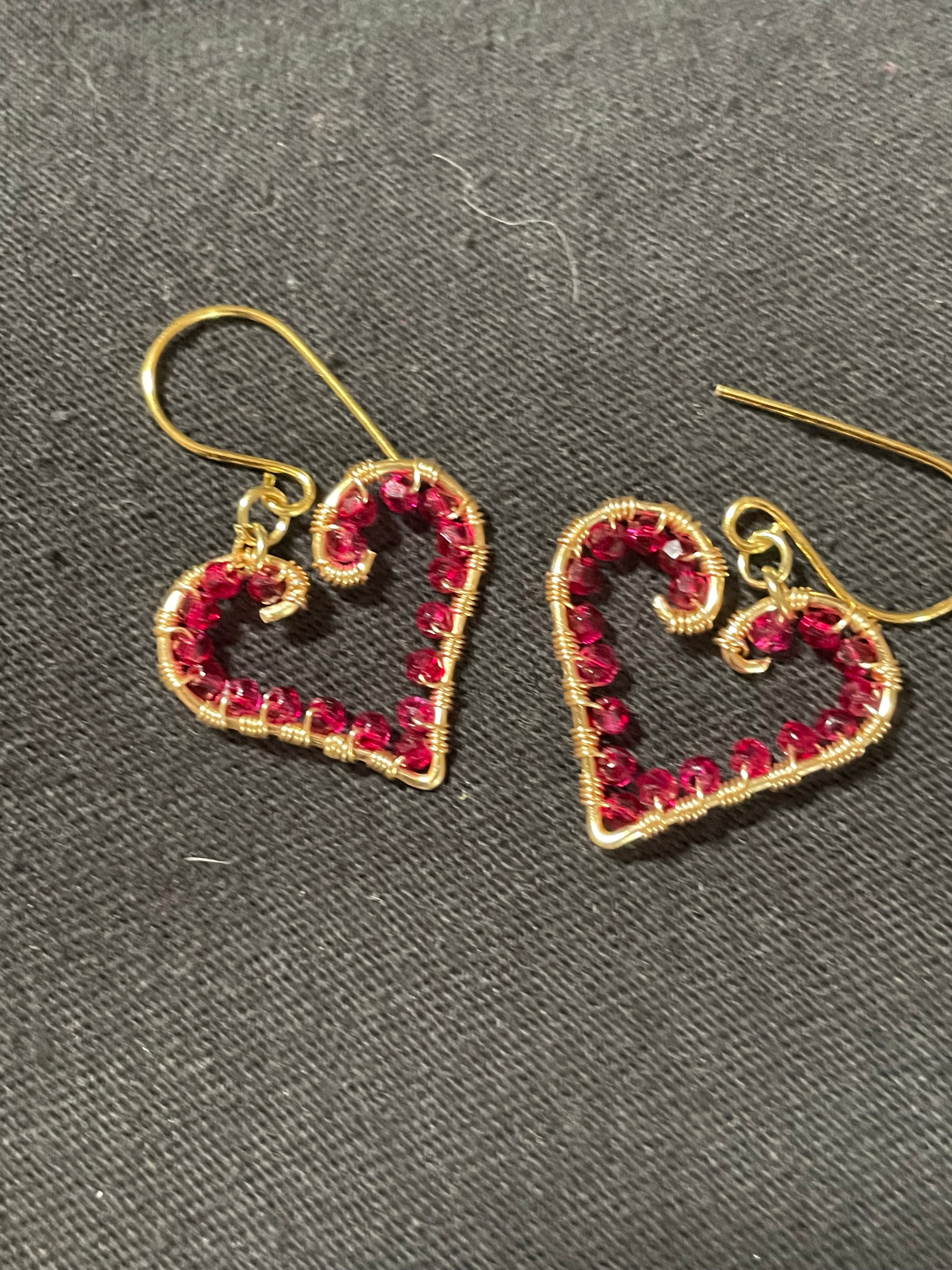 Floating Hearts (Gold)